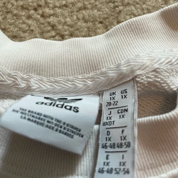 Adidas Crewneck Sweatshirt - Picture 3 of 4